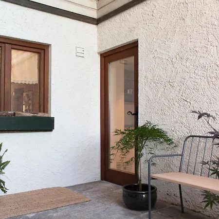 Apartament Pura *