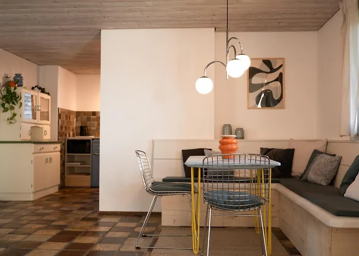 Pura Apartment *