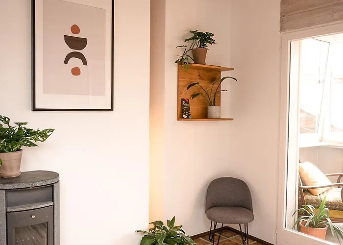 Pura Apartment *